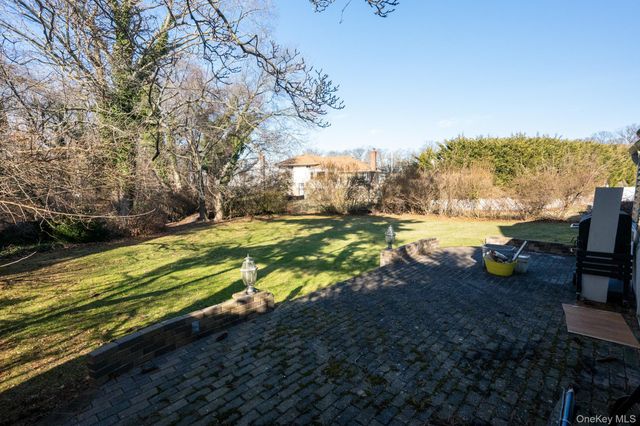 21 Norton Drive, Roosevelt, NY 11575