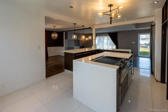 21 Norton Drive, Roosevelt, NY 11575