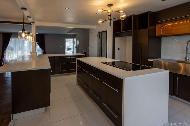 21 Norton Drive, Roosevelt, NY 11575