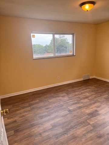 11455 11 Mile Road, Warren, MI 48091