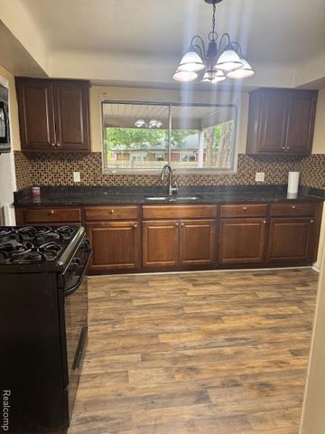 11455 11 Mile Road, Warren, MI 48091