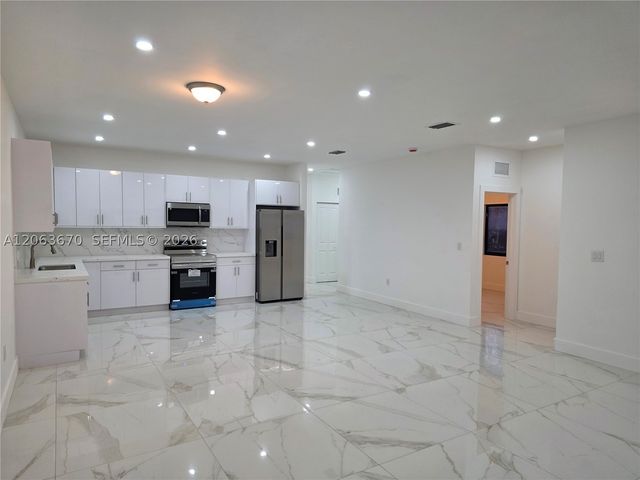 14231 SW 286th St A, Homestead, FL 33033
