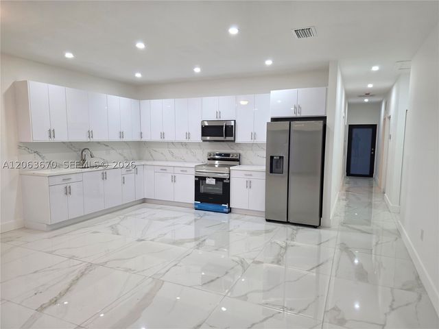 14231 SW 286th St A, Homestead, FL 33033
