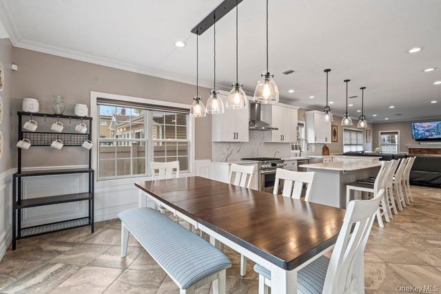 157 Walnut Street, Massapequa Park, NY 11762