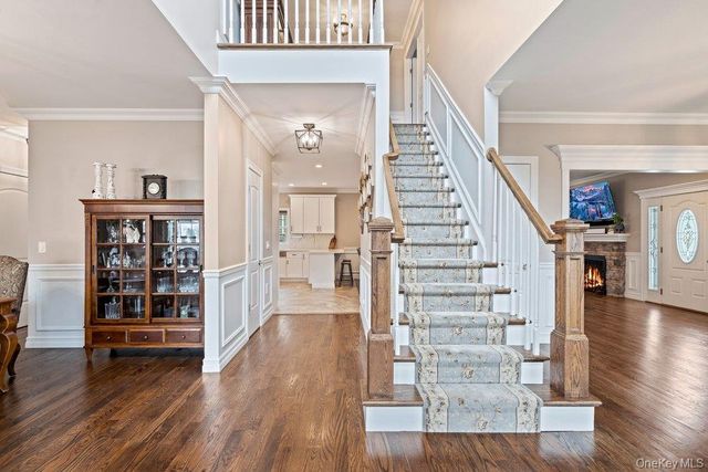 157 Walnut Street, Massapequa Park, NY 11762