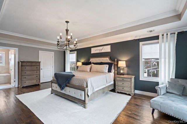 157 Walnut Street, Massapequa Park, NY 11762