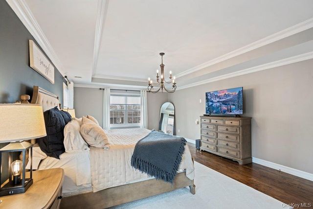 157 Walnut Street, Massapequa Park, NY 11762