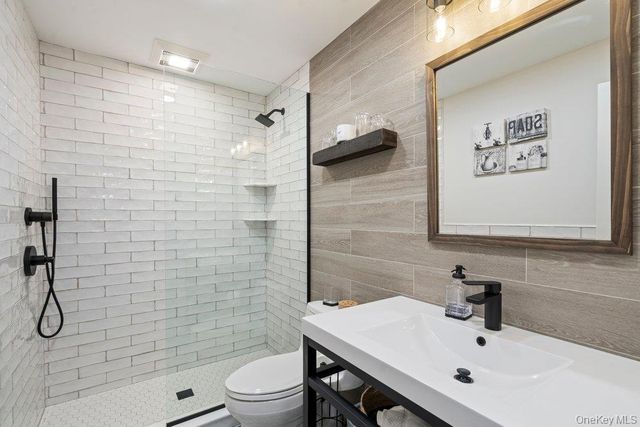 157 Walnut Street, Massapequa Park, NY 11762