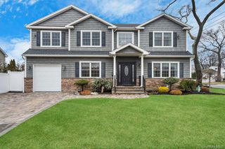 157 Walnut Street, Massapequa Park, NY 11762