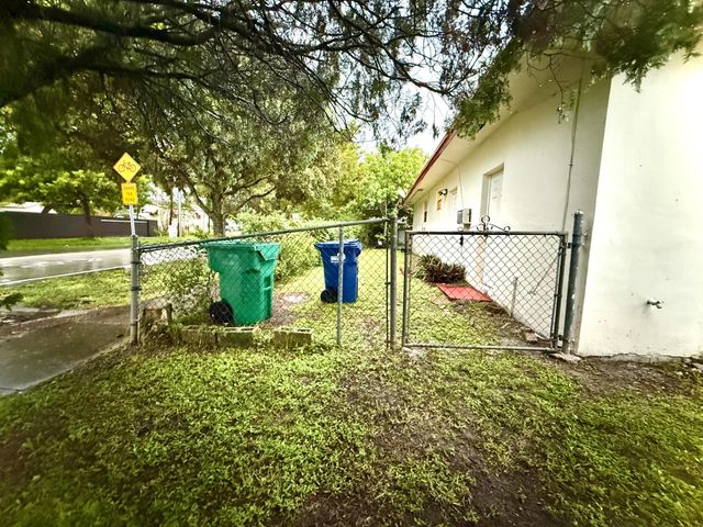 19031 NW 12TH Avenue, Miami Gardens, FL 33169