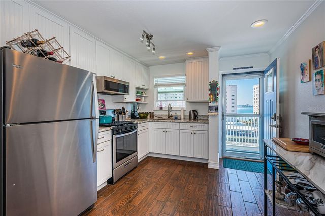 5925 SHORE BOULEVARD S 505, Gulfport, FL 33707