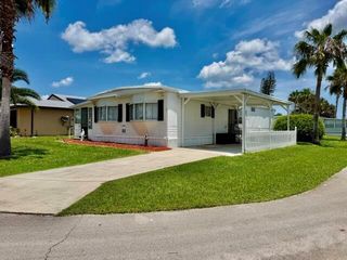 16 Grande Vista Way, Port St. Lucie, FL 34952
