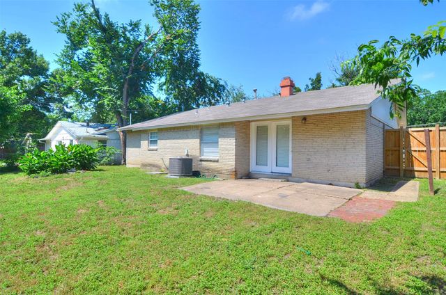 1412 West Shore Drive, Richardson, TX 75080