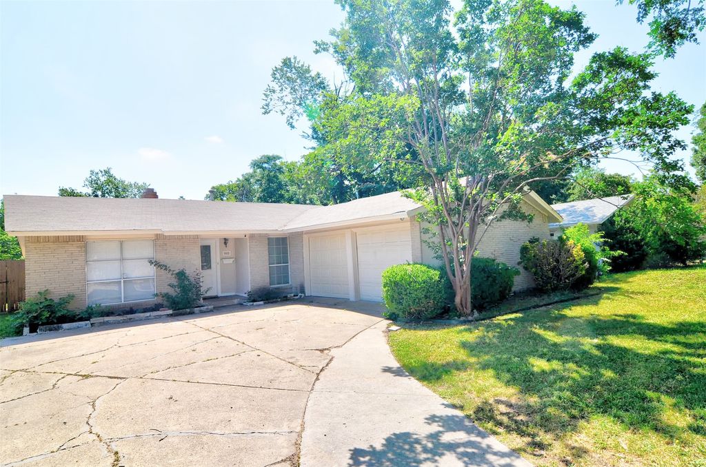1412 West Shore Drive, Richardson, TX 75080