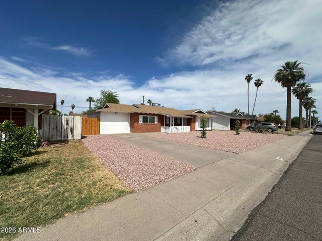 3606 W STELLA Lane, Phoenix, AZ 85019