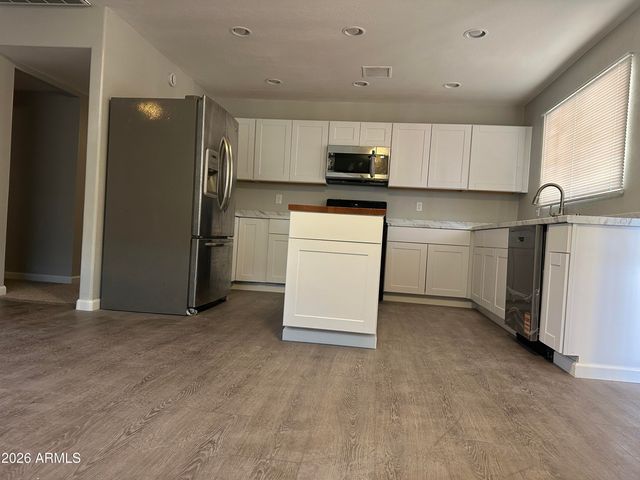 3606 W STELLA Lane, Phoenix, AZ 85019