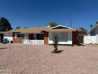 3606 W STELLA Lane, Phoenix, AZ 85019