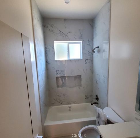 3765 Globe, Los Angeles, CA 90066