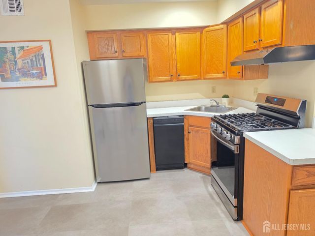 18 Judson Street 1A, Edison, NJ 08837