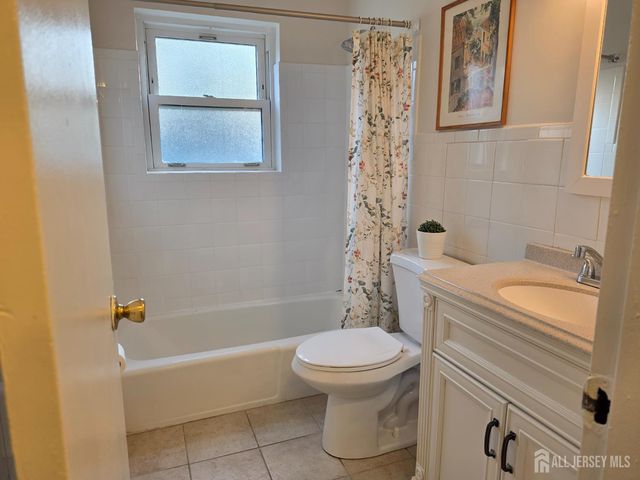 18 Judson Street 1A, Edison, NJ 08837