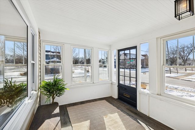 175 N Berteau Avenue, Elmhurst, IL 60126