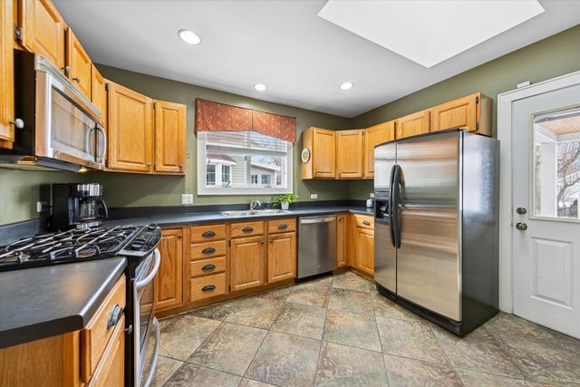 175 N Berteau Avenue, Elmhurst, IL 60126