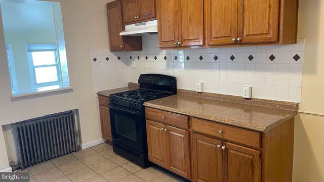 247 E OAK ST, Norristown, PA 19401