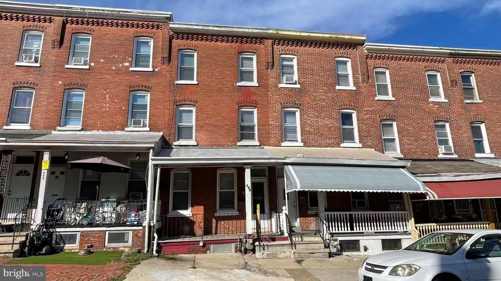247 E OAK ST, Norristown, PA 19401