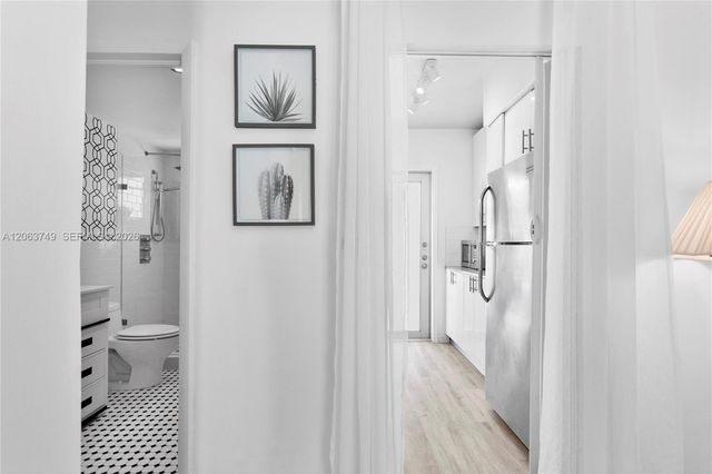 641 Espanola Way 24, Miami Beach, FL 33139