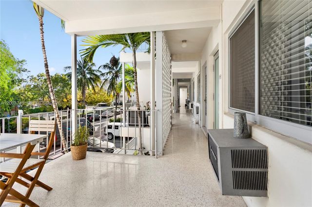 641 Espanola Way 24, Miami Beach, FL 33139
