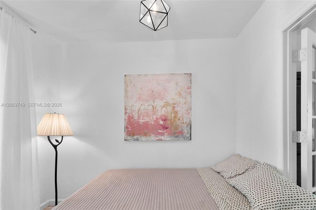 641 Espanola Way 24, Miami Beach, FL 33139