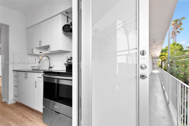 641 Espanola Way 24, Miami Beach, FL 33139