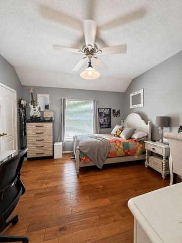 3120 Sand Shadow Drive, League City, TX 77573
