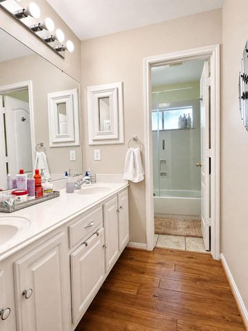 3120 Sand Shadow Drive, League City, TX 77573