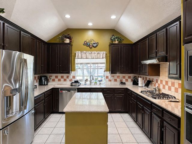 3120 Sand Shadow Drive, League City, TX 77573