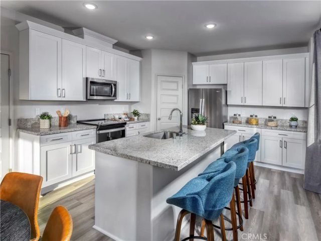 1161 Tropic Court, Redlands, CA 92374
