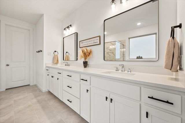 208 Scottish Way, Mansfield, TX 76063