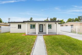 3260 NW 95th Ter, Miami, FL 33147