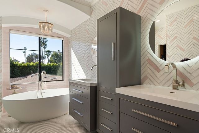 736 14th, Huntington Beach, CA 92648