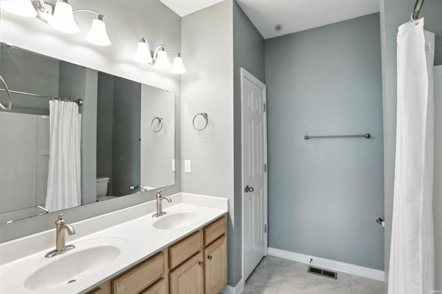 5342 W Stonewood Drive, Bloomington, IN 47404