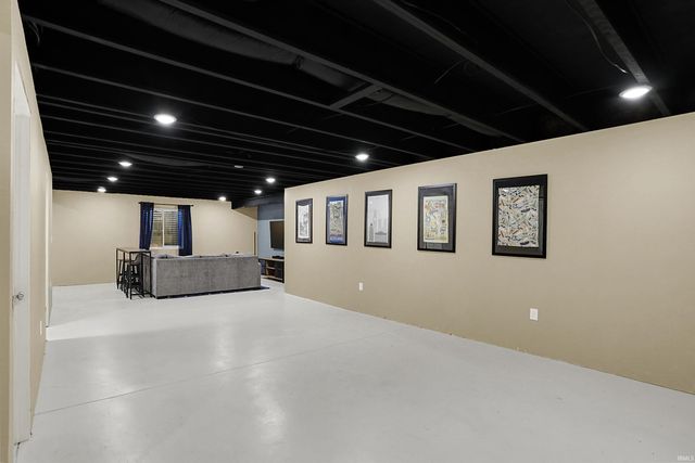 5342 W Stonewood Drive, Bloomington, IN 47404