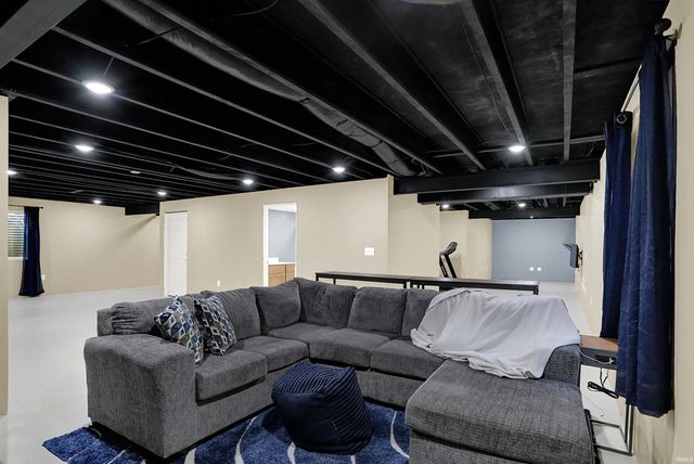 5342 W Stonewood Drive, Bloomington, IN 47404