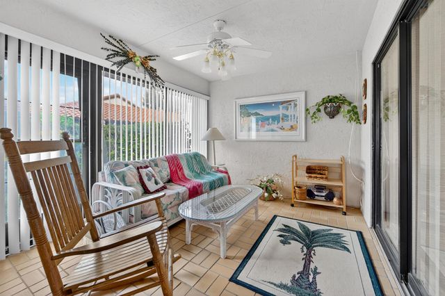 6215 Kings Gate Circle, Delray Beach, FL 33484