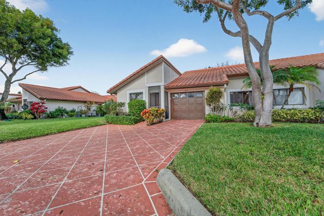 6215 Kings Gate Circle, Delray Beach, FL 33484