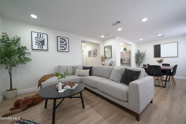 850 W Milling Street, Lancaster, CA 93534