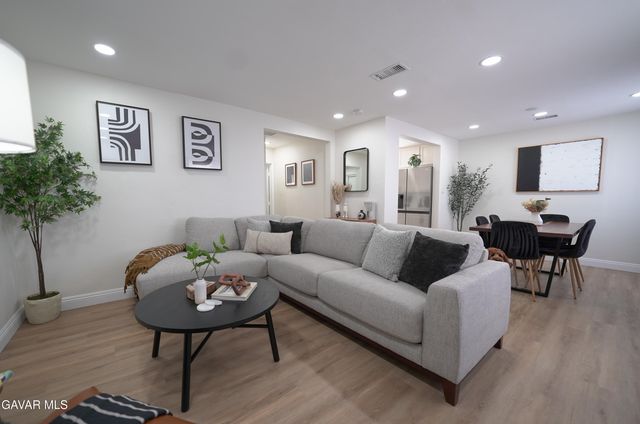 850 W Milling Street, Lancaster, CA 93534