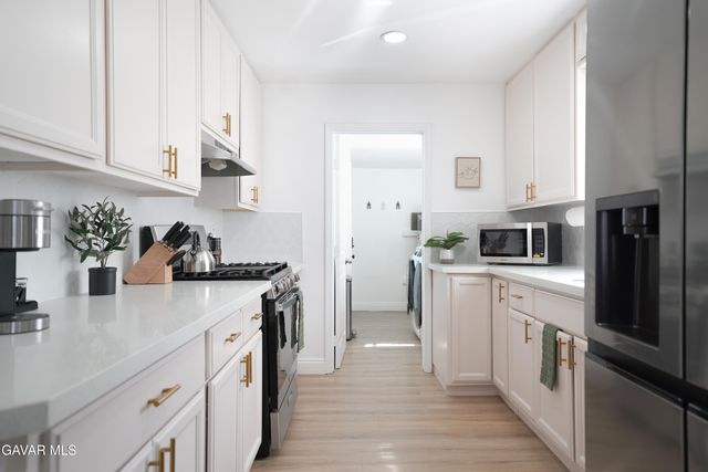 850 W Milling Street, Lancaster, CA 93534