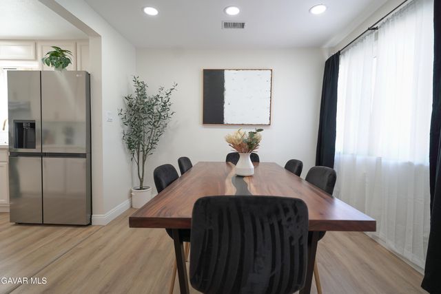 850 W Milling Street, Lancaster, CA 93534