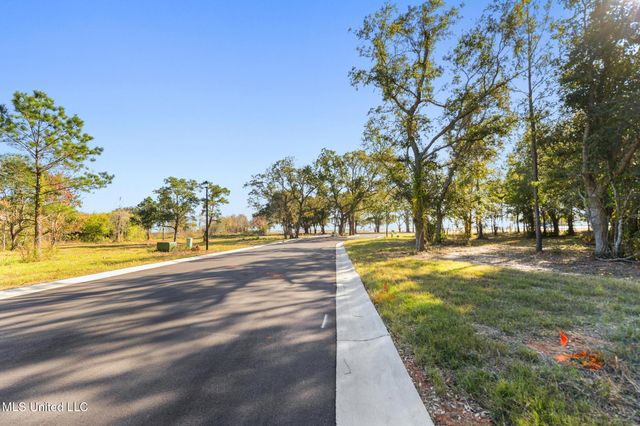 127 Live Oak Boulevard, Pass Christian, MS 39571