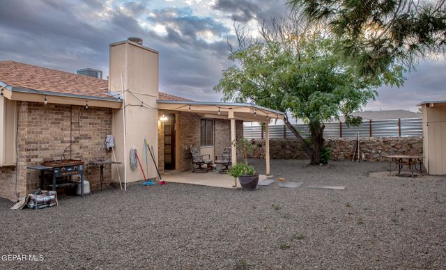 7305 LAKEHURST Road, El Paso, TX 79912